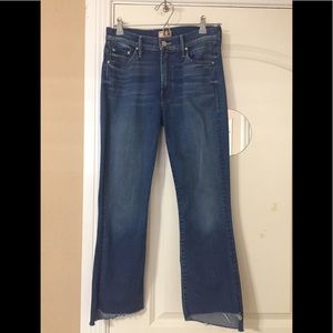 Mother Insider crop step fray jean size 27